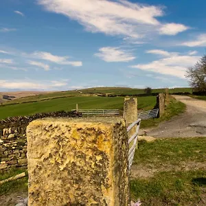 The View! Holiday home Delph